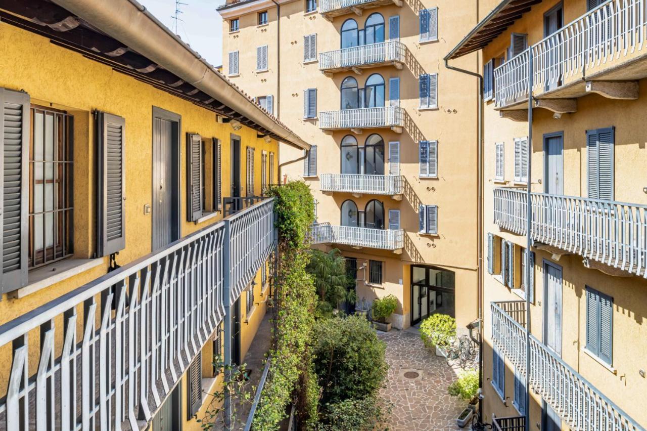 Easylife - Romantico Appartamento Sulla Darsena Milan Exterior photo