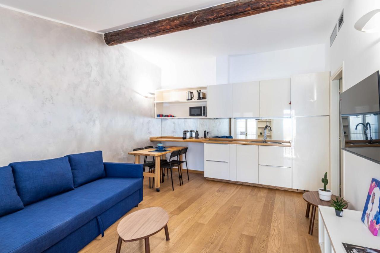 Easylife - Romantico Appartamento Sulla Darsena Milan Exterior photo