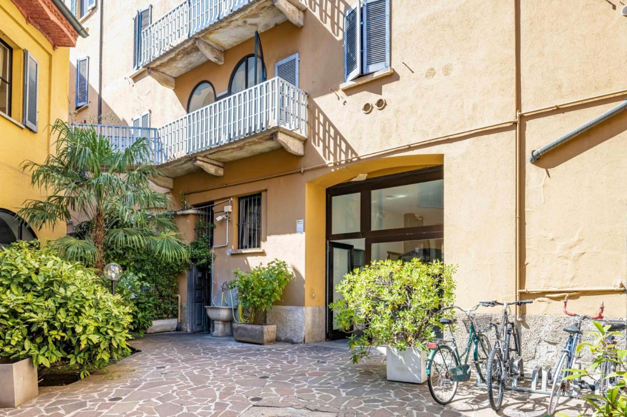 Easylife - Romantico Appartamento Sulla Darsena Milan Exterior photo