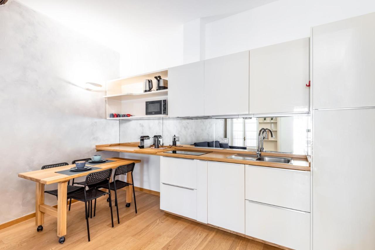Easylife - Romantico Appartamento Sulla Darsena Milan Exterior photo